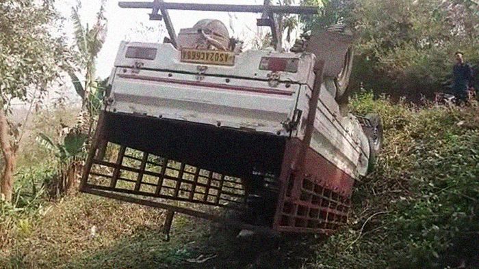 Pregnant woman among 20 injured in West Karbi Anglong vehicle accident