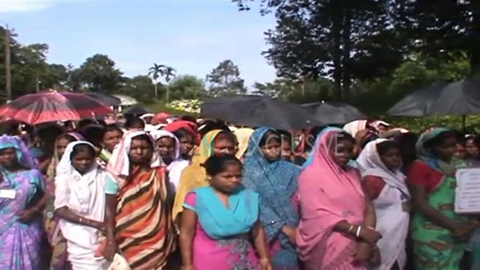Assam: Tea workers stage protests demanding hike in wages Assam: Tea workers stage protests demanding hike in wages