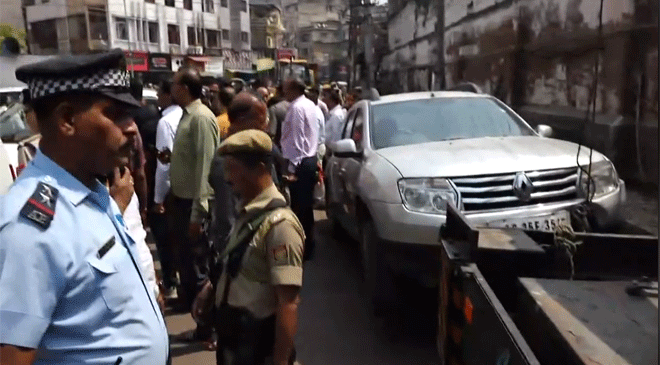 Assam: GMC Carries out ‘Eviction Drive’ to Free Up Space Occupied by Illegal Street Vendors Assam: GMC Carries out ‘Eviction Drive’ to Free Up Space Occupied by Illegal Street Vendors