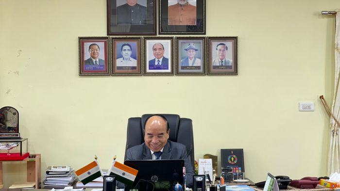 Mizoram CM offers food, shelter to Myanmar refugees