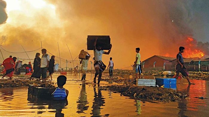 Over 15 bodies recovered from gutted Rohingya refugee camp