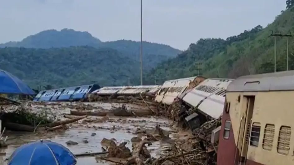 Assam Flood: Indian Army rescued over 2000 people trapped in Hojai District Assam Flood: Indian Army rescued over 2000 people trapped in Hojai District