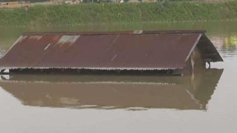 Assam: Second wave of flood hits 5 districts leaving around 40,000 people homeless Assam: Second wave of flood hits 5 districts leaving around 40,000 people homeless