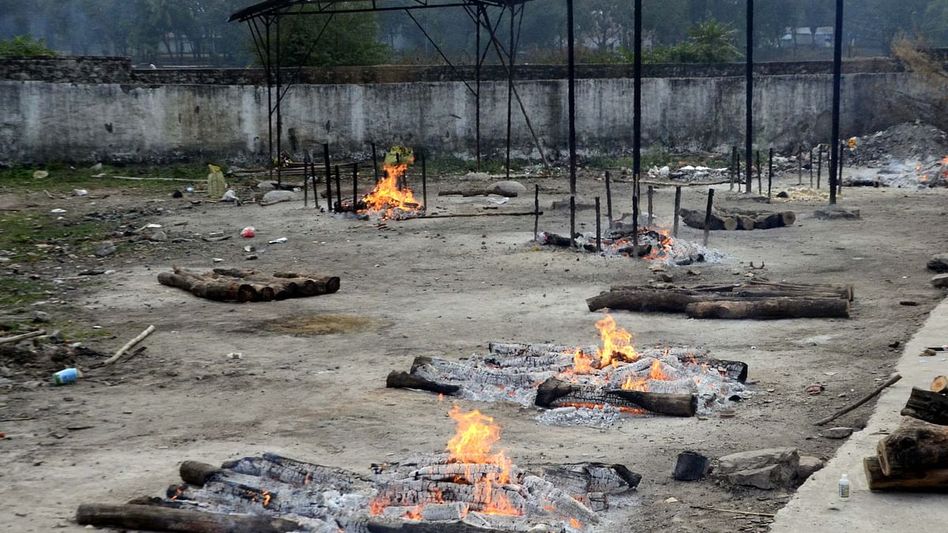 India reports 3.23 lakh new COVID-19 cases, 2771 deaths over 24 hours India reports 3.23 lakh new COVID-19 cases, 2771 deaths over 24 hours