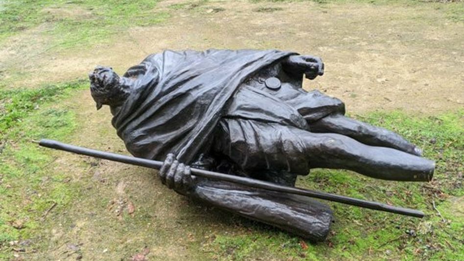 India moves US admin over vandalism of statue of Gandhiji in California India moves US admin over vandalism of statue of Gandhiji in California