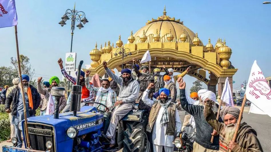 Pro-Khalistan slogans raised at Golden Temple on 38th anniversary of Operation Bluestar Pro-Khalistan slogans raised at Golden Temple on 38th anniversary of Operation Bluestar