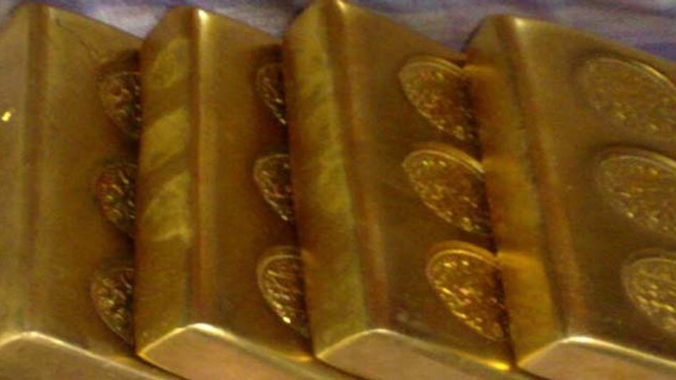 Gold biscuits worth Rs 39.9 lakhs seized in Manipur Gold biscuits worth Rs 39.9 lakhs seized in Manipur