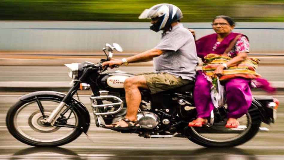 ASSAM: HAILAKANDI ADMINISTRATION ENFORCES HELMET LAWS ASSAM: HAILAKANDI ADMINISTRATION ENFORCES HELMET LAWS