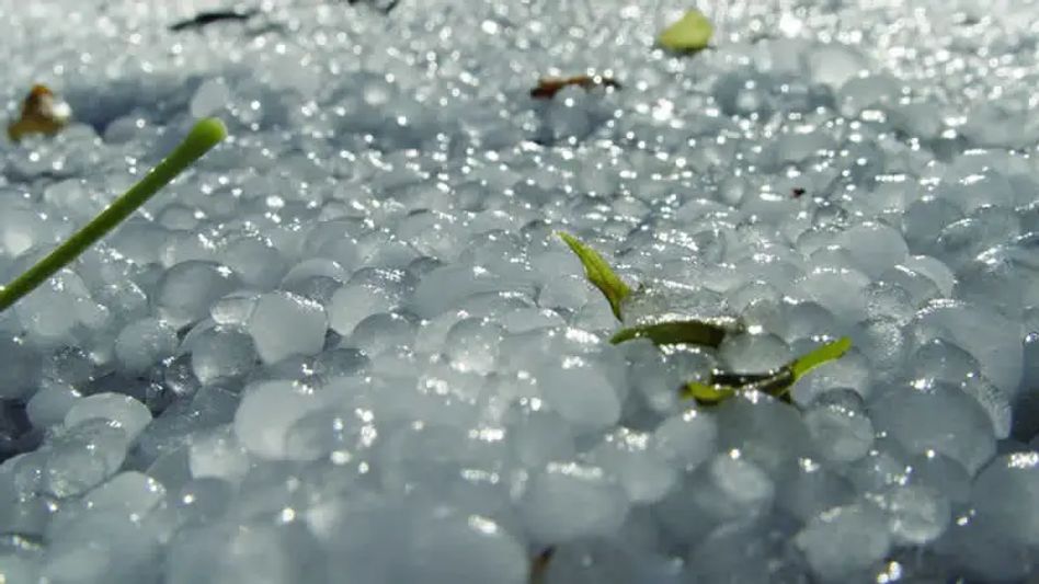 Heavy rain and hailstorm hits parts of Manipur; destroyed 200 houses Heavy rain and hailstorm hits parts of Manipur; destroyed 200 houses