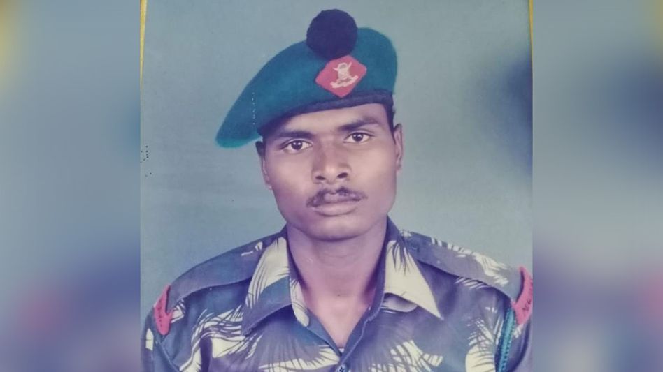 Soldier martyred in Pakistan firing in Jammu and Kashmir Soldier martyred in Pakistan firing in Jammu and Kashmir
