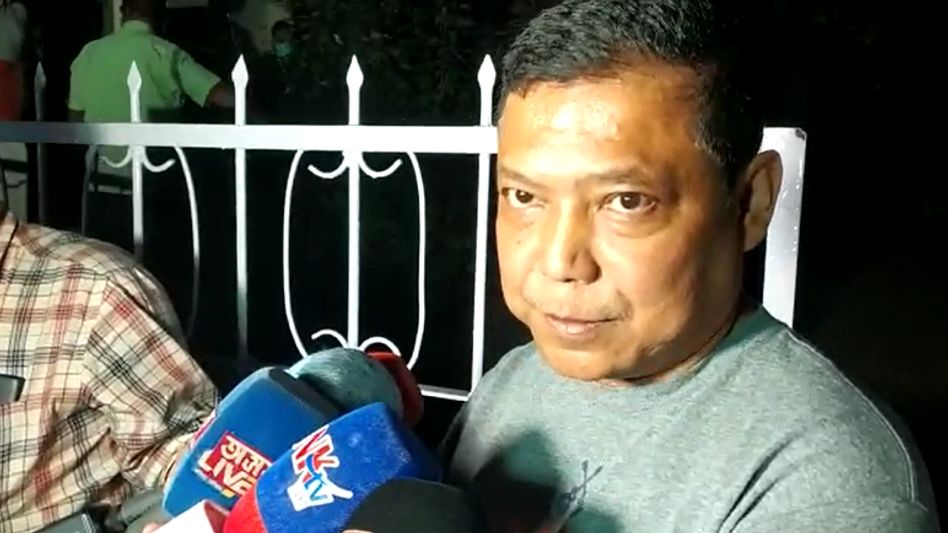 CBI detains former Assam CM's son Ashok Saikia in 1996 ASCARD bank loan scam case CBI detains former Assam CM's son Ashok Saikia in 1996 ASCARD bank loan scam case