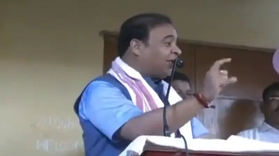 Assam CM threatens Delhi Deputy CM Sisodia to file criminal defamation case Assam CM threatens Delhi Deputy CM Sisodia to file criminal defamation case