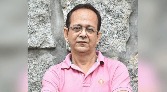 SC Directs Assam NRC Coordinator Hitesh Dev Sarma to Explain his "Communal" Posts on Facebook SC Directs Assam NRC Coordinator Hitesh Dev Sarma to Explain his "Communal" Posts on Facebook