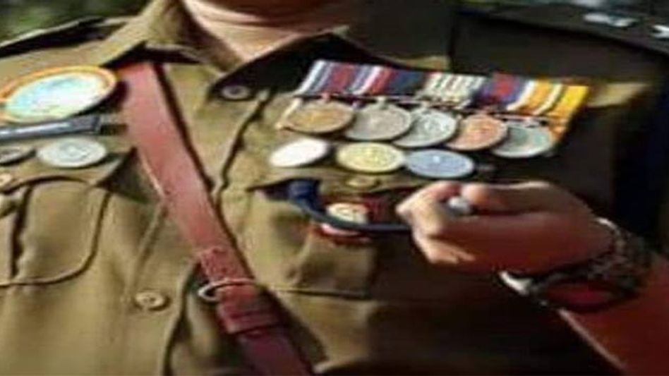45 cops from Northeast receive Police Medals 45 cops from Northeast receive Police Medals