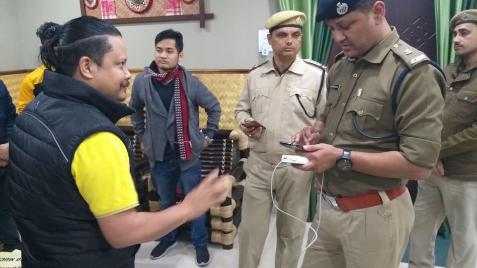 Assam Singer Manas Robin Seeks Bollywood's Help to Fight against 'CAA', Detained Assam Singer Manas Robin Seeks Bollywood's Help to Fight against 'CAA', Detained