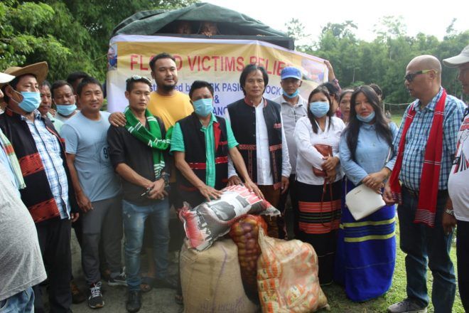 Arunachal: AMBK distributes food grains to flood-affected in Assam