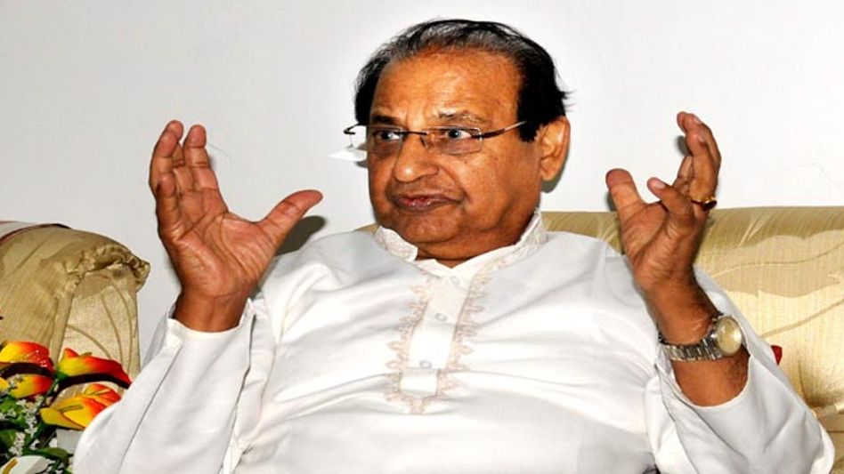 ASSAM GOVERNOR ASKS YOUTHS TO BECOME JOB CREATORS ASSAM GOVERNOR ASKS YOUTHS TO BECOME JOB CREATORS