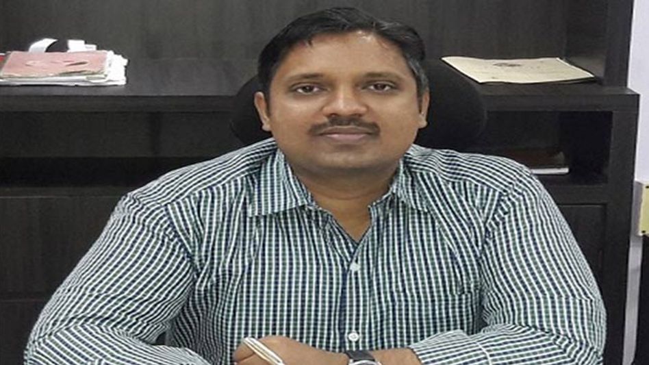 Cachar DC orders probe into leaking of NRC list over WhatsApp Cachar DC orders probe into leaking of NRC list over WhatsApp
