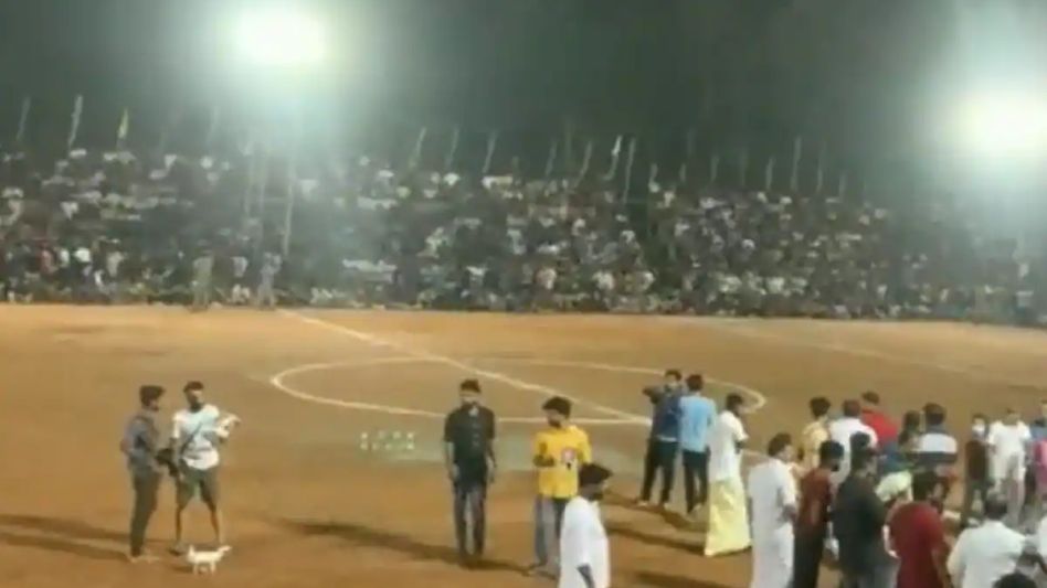 Over 200 people injured in Kerala after gallery collapsed during football match Over 200 people injured in Kerala after gallery collapsed during football match