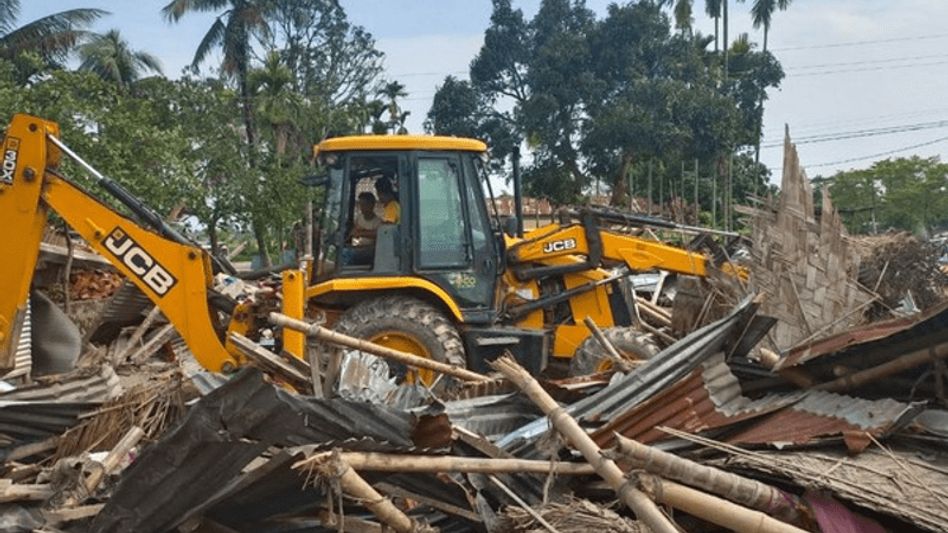 Five of six accused of torching Batadrava Police Station charged under UAPA: Assam Police Five of six accused of torching Batadrava Police Station charged under UAPA: Assam Police