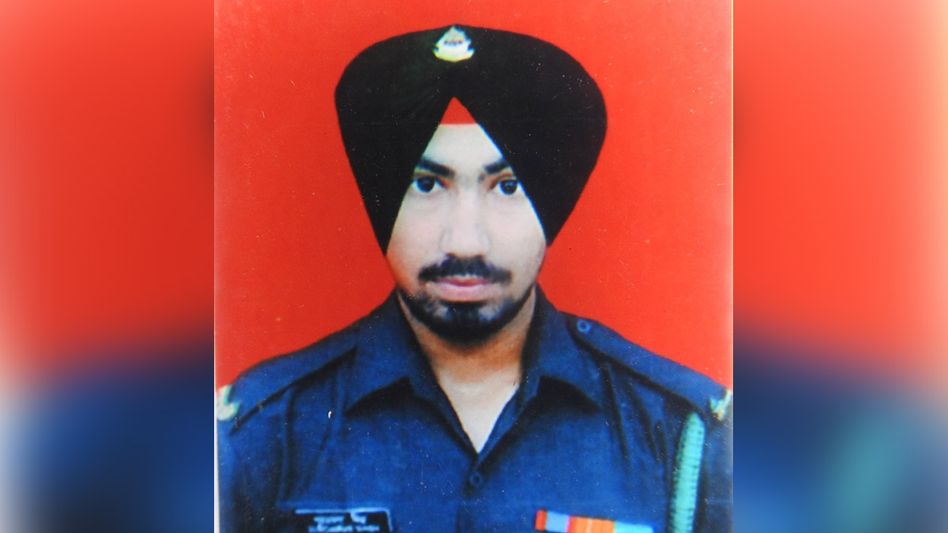 Soldier martyred in ceasefire violation by Pakistan in Jammu and Kashmir Soldier martyred in ceasefire violation by Pakistan in Jammu and Kashmir