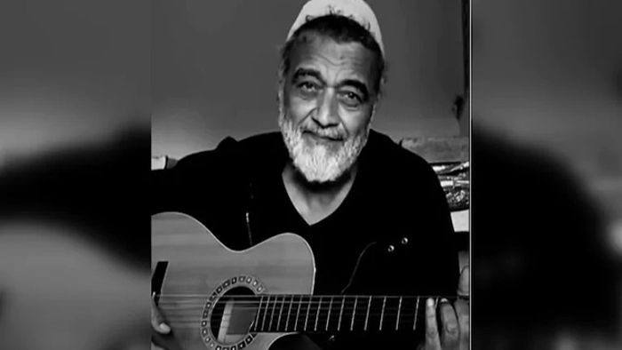 Lucky Ali stops singing O Sanam at line mentioning death