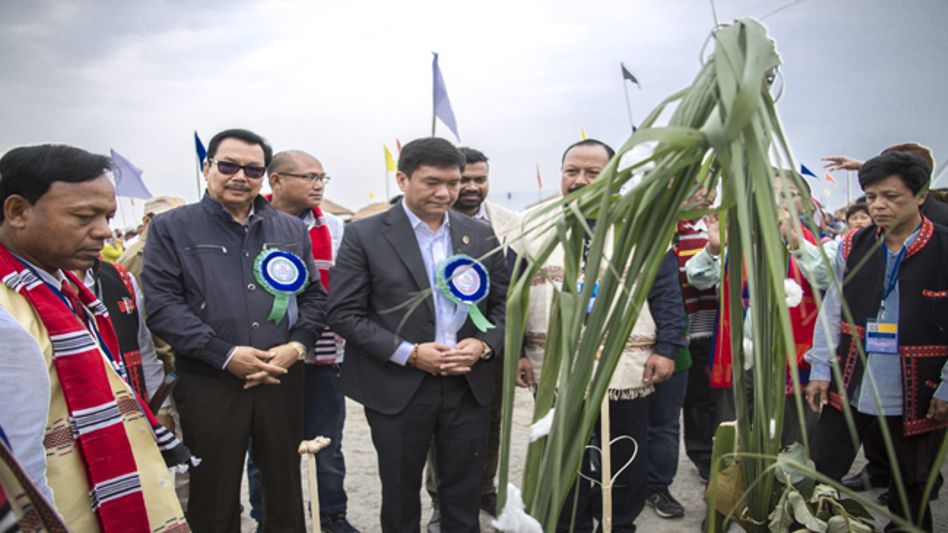 ARUNACHAL PRADESH: KHANDU ASSURES TO TAKE UP BOMJIR-PAGLAM ROAD PROJECT WITH MORTH ARUNACHAL PRADESH: KHANDU ASSURES TO TAKE UP BOMJIR-PAGLAM ROAD PROJECT WITH MORTH