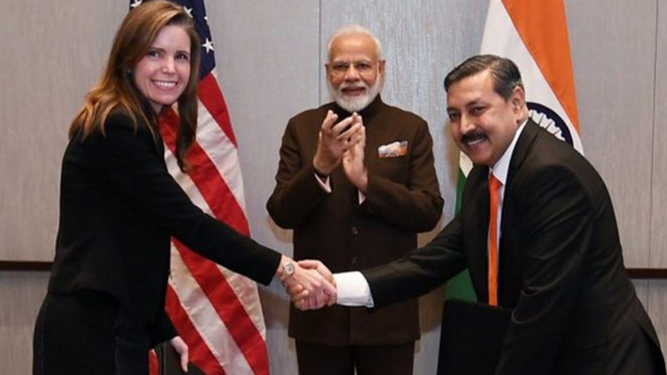 Petronet Inks MoU with US Firm Tellurian to Import 5 Million Tonnes LNG Petronet Inks MoU with US Firm Tellurian to Import 5 Million Tonnes LNG