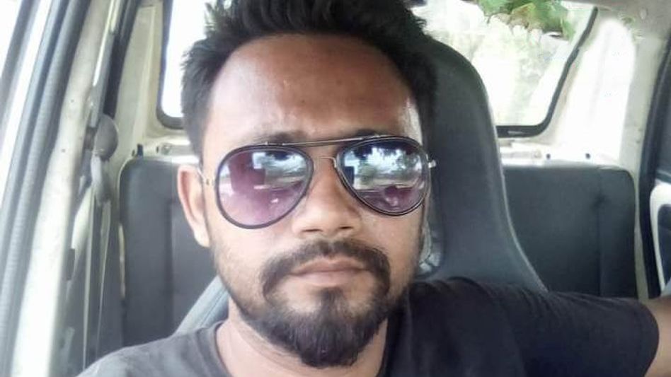 Assam: Police arrests Rohman Hazarika on his way to join ULFA(I) in Sivasagar Assam: Police arrests Rohman Hazarika on his way to join ULFA(I) in Sivasagar