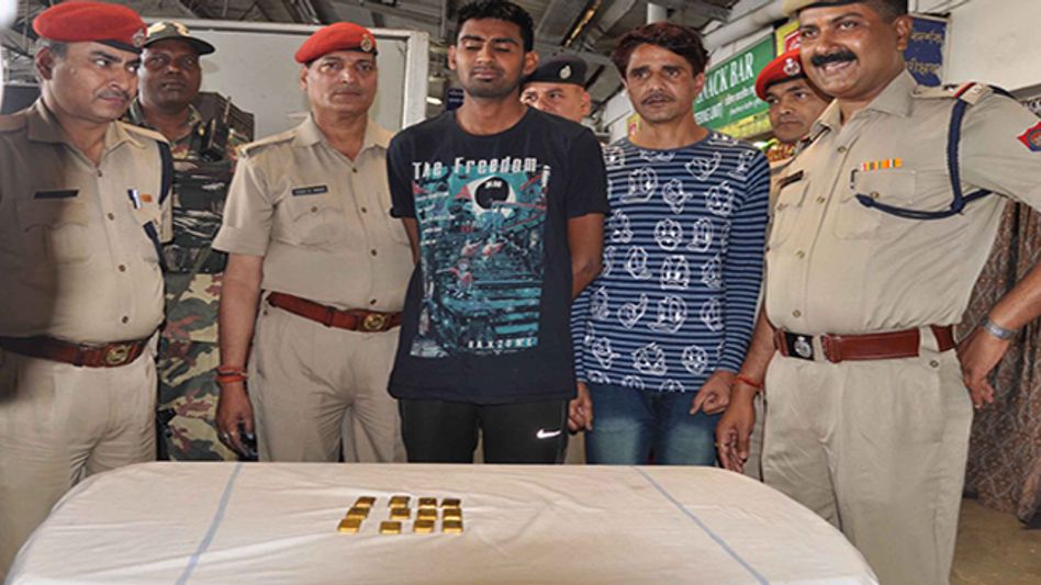 ASSAM: GIRL APPARENTLY RAPED BY A POLICE OFFICER ASSAM: GIRL APPARENTLY RAPED BY A POLICE OFFICER