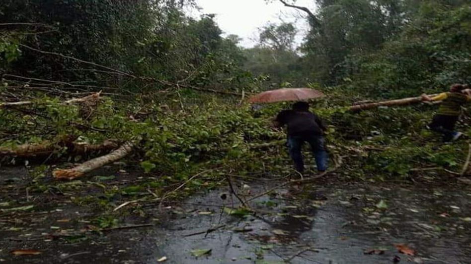 ASSAM: THUNDERSTORM AND HEAVY RAINFALL HITS KARBI ANGLONG-GOLAGHAT BORDER ASSAM: THUNDERSTORM AND HEAVY RAINFALL HITS KARBI ANGLONG-GOLAGHAT BORDER