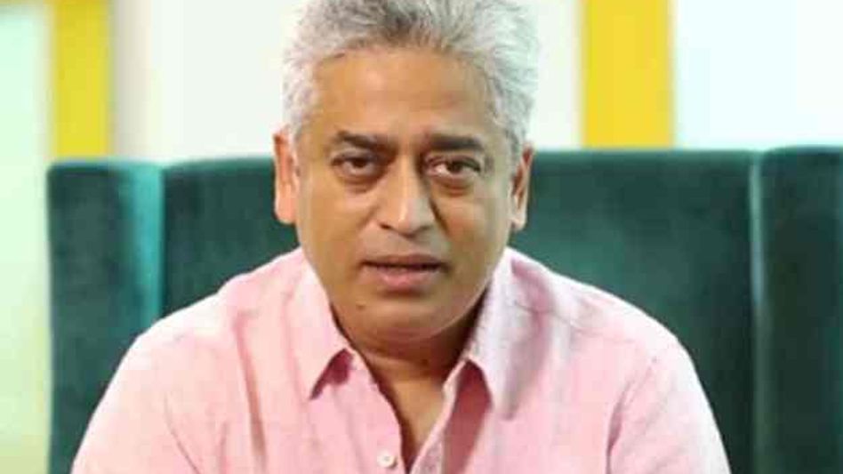 India Today takes Rajdeep Sardesai off air for 2 weeks; cuts a month’s salary India Today takes Rajdeep Sardesai off air for 2 weeks; cuts a month’s salary