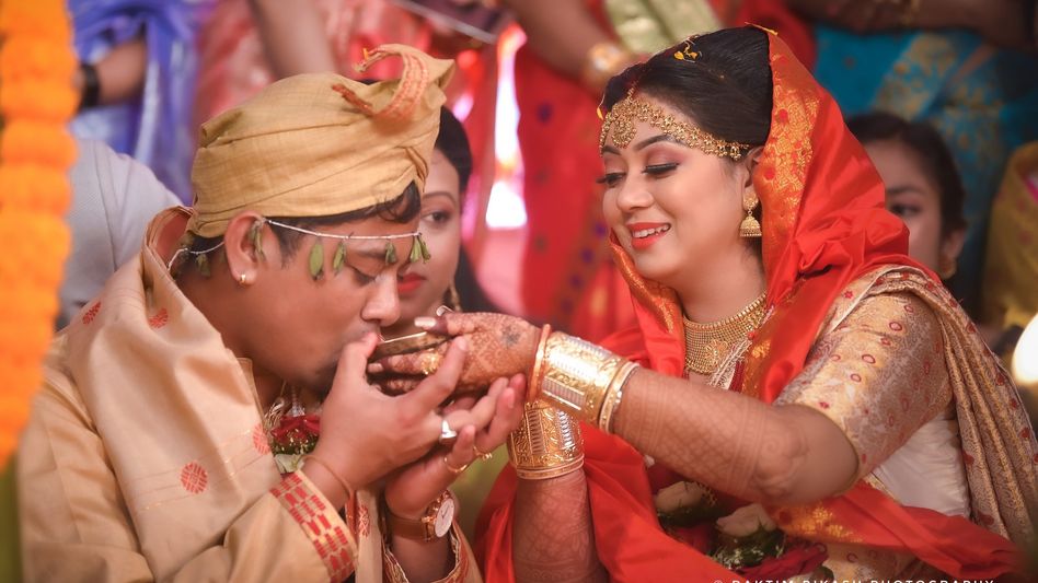 Assamese singer Neel Akash ties knot with Nancy Phukan Assamese singer Neel Akash ties knot with Nancy Phukan