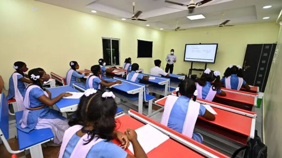 Karnataka plans to include Bhagawat Gita in school syllabus Karnataka plans to include Bhagawat Gita in school syllabus
