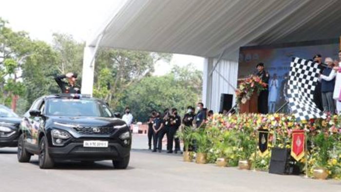 Amit Shah flags-off NSG All India Car Rally from historic Red Fort