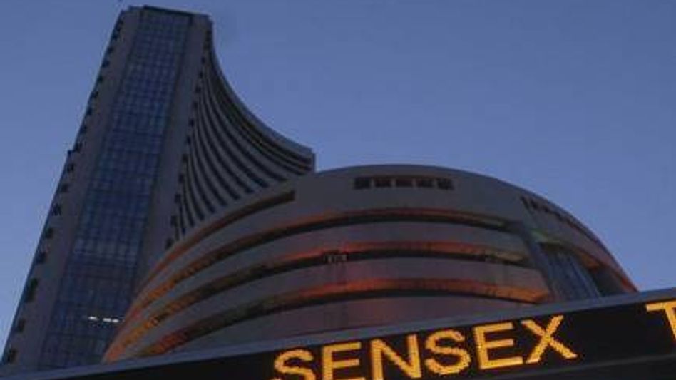 Sensex ends 185 pts higher, Reliance Industries and State Bank Emerges as Gainer Sensex ends 185 pts higher, Reliance Industries and State Bank Emerges as Gainer