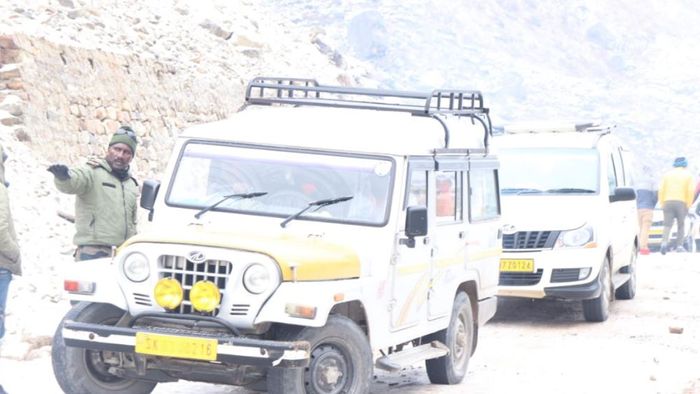 Army rescues 450 stranded tourists from Indo-Sino border in Sikkim