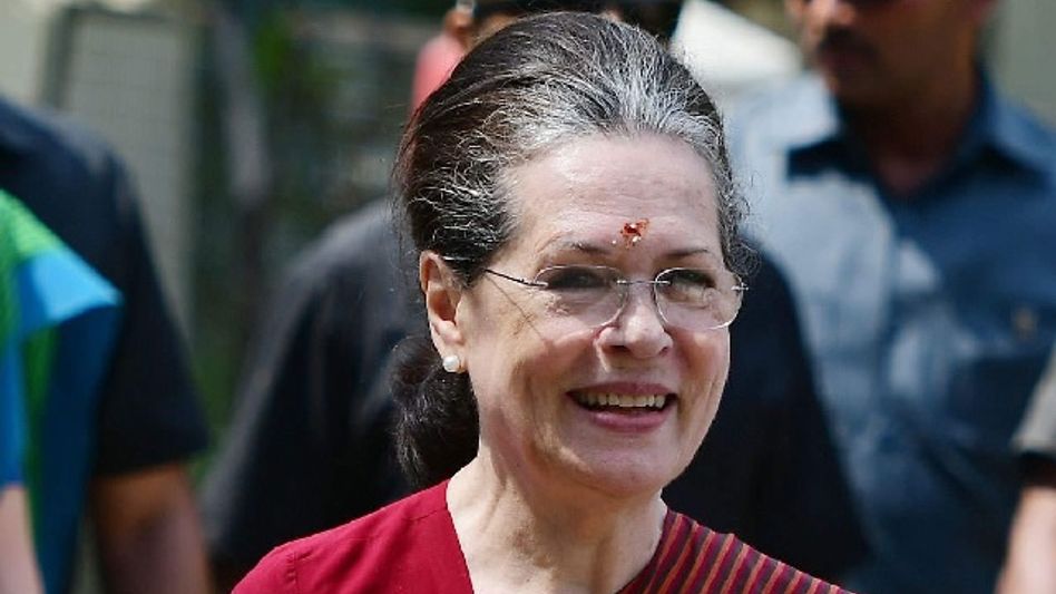 Congress to Pay Rail Travel Expenses for Migrant Workers Stuck in other States: Sonia Gandhi Congress to Pay Rail Travel Expenses for Migrant Workers Stuck in other States: Sonia Gandhi