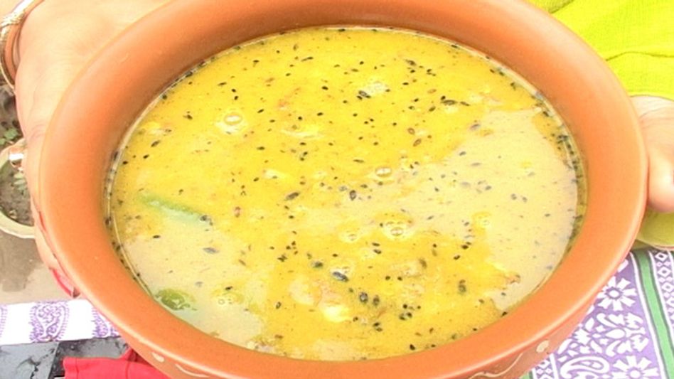 SMALL FISH COOKED WITH KOKUM (THEKERA TENGARE XORU MASOR ANJA) SMALL FISH COOKED WITH KOKUM (THEKERA TENGARE XORU MASOR ANJA)