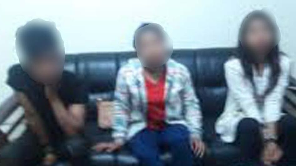 MANIPUR: THREE MYANMARESE NATIONALS HELD AT IMPHAL AIRPORT MANIPUR: THREE MYANMARESE NATIONALS HELD AT IMPHAL AIRPORT
