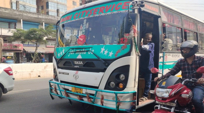 Assam: Transport Cell formed to facilitate smooth movement of incoming people to Hailakandi Assam: Transport Cell formed to facilitate smooth movement of incoming people to Hailakandi
