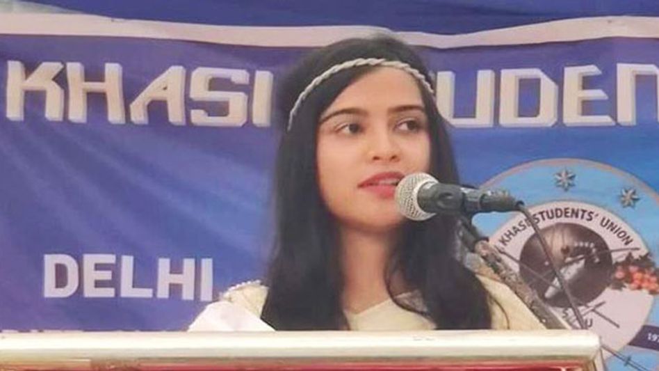 Police Arrests Man for Spitting at Manipur Girl, Calling her 'Corona' Police Arrests Man for Spitting at Manipur Girl, Calling her 'Corona'