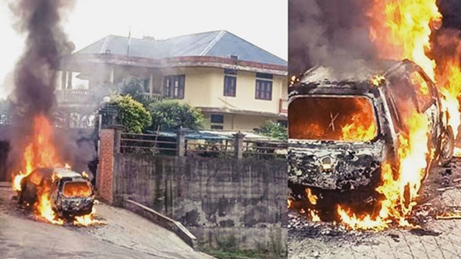 Arunachal | Miscreant Kills Dog & Sets Fire to Car in Front of BJP Leader Tapir Gao's House Arunachal | Miscreant Kills Dog & Sets Fire to Car in Front of BJP Leader Tapir Gao's House
