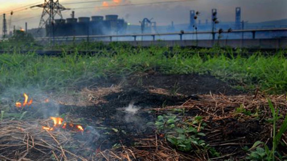 Five Injured as HPCL Plant catches Fire in Unnao Five Injured as HPCL Plant catches Fire in Unnao