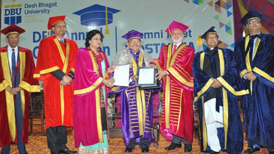 Sikkim CM Pawan Chamling bestowed with honorary Doctorate Sikkim CM Pawan Chamling bestowed with honorary Doctorate