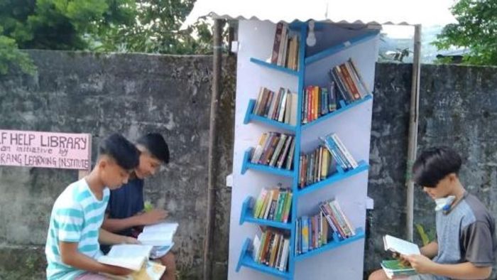 Arunachal set up mini library