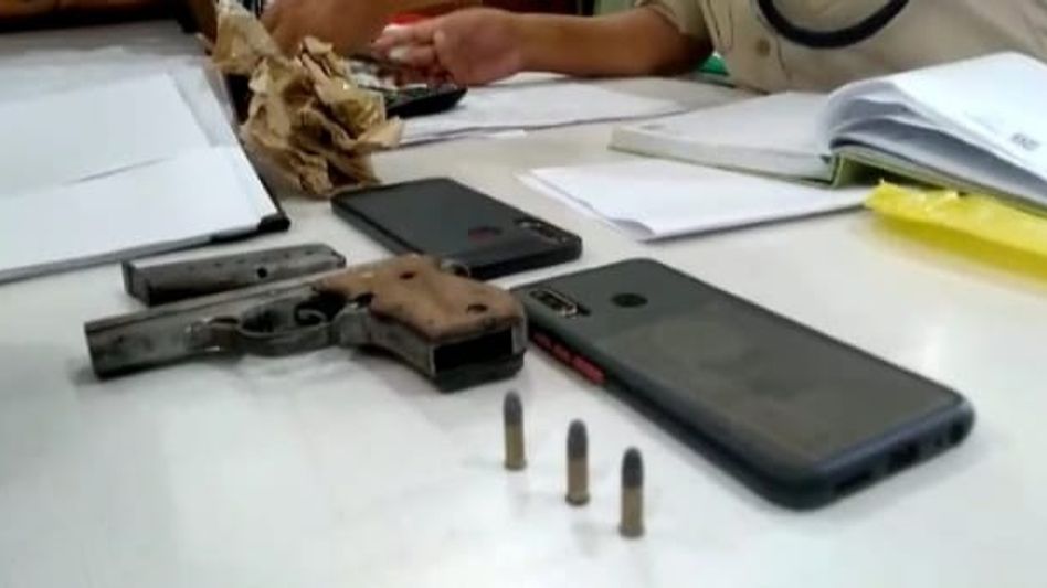 Assam: Illegal arm suppliers arrested in Kokrajhar, arms recovered Assam: Illegal arm suppliers arrested in Kokrajhar, arms recovered