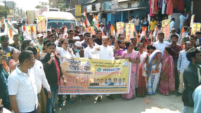 Congress launches statewide stir against fuel price rise