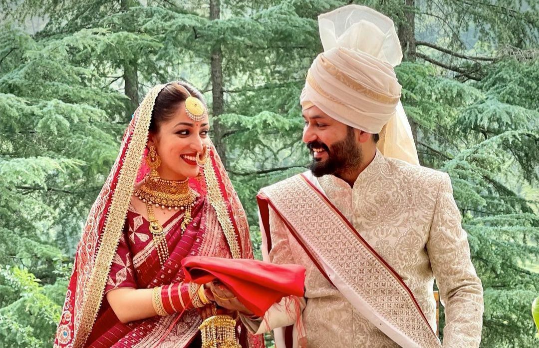 Yami Gautam ties knot with 'Uri' director Aditya Dhar; Wishes Pour from Bollywood