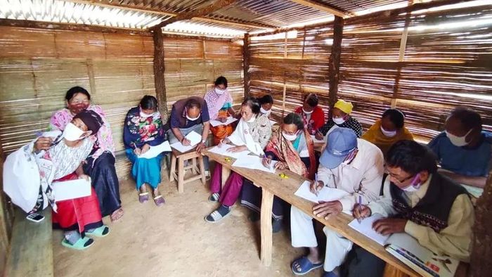 Manipur youth educates senior citizens along Indo-Mynamar border